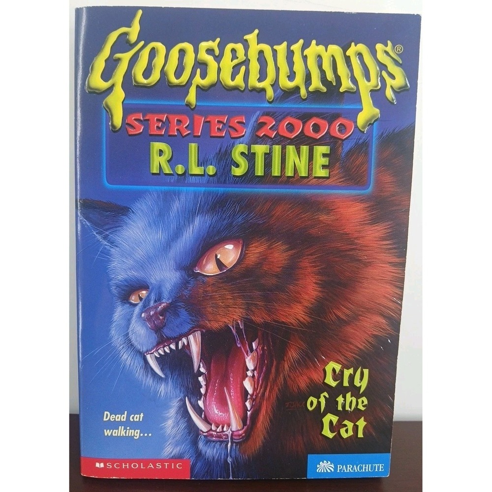1st Print Cry of the Cat Goosebumps Series 2000 Book RL Stine W/Iron On DecalEUC